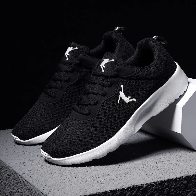 Lightweight Mesh Men's Running Shoes
