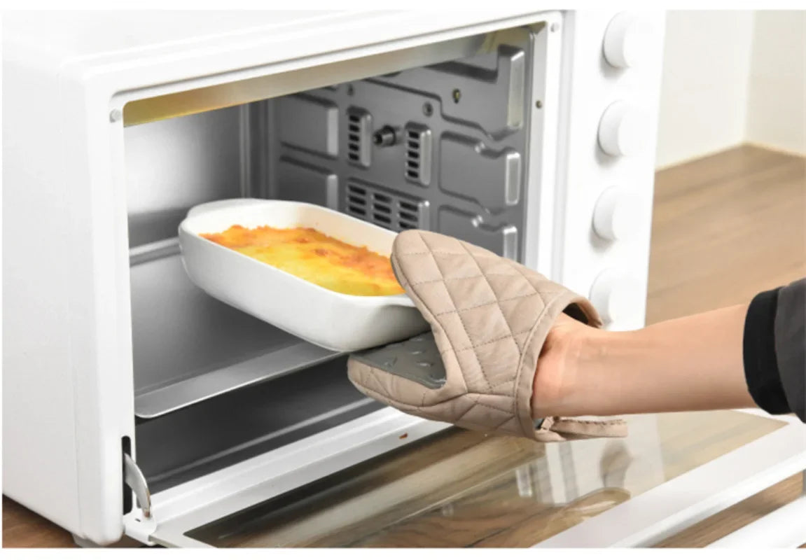 1PC Fish Shaped Silicone Anti Scald Oven Gloves Kitchen Silicone Gloves Tray Dish Holder Oven Gloves Multi-purpose Gloves