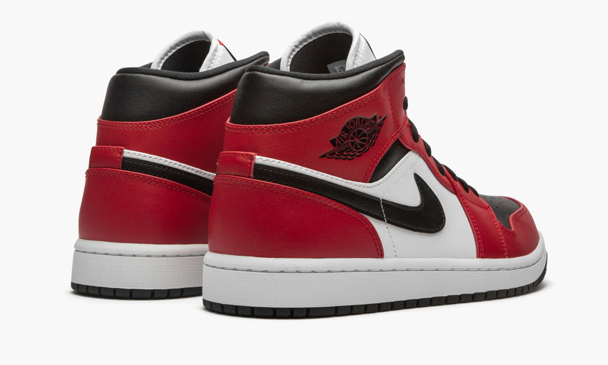 Air Jordan 1 Mid "Chicago Black Toe" Sneakers