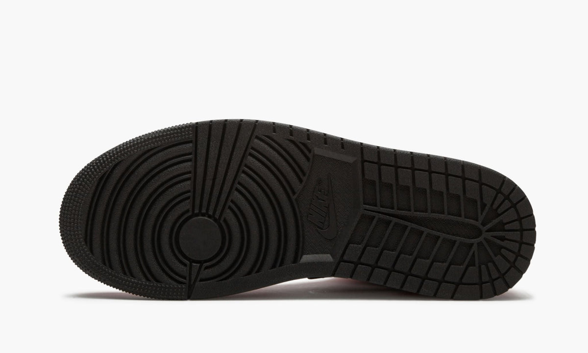 Air Jordan 1 Mid "Chicago Black Toe" Sneakers