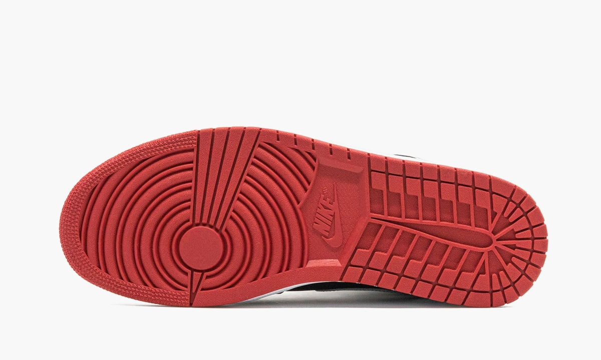 Air Jordan 1 Mid Johnny Kilroy Sneakers