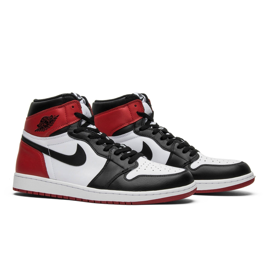 Air Jordan 1 Retro High OG 'Black Toe' 2016 555088-125 Sneakers