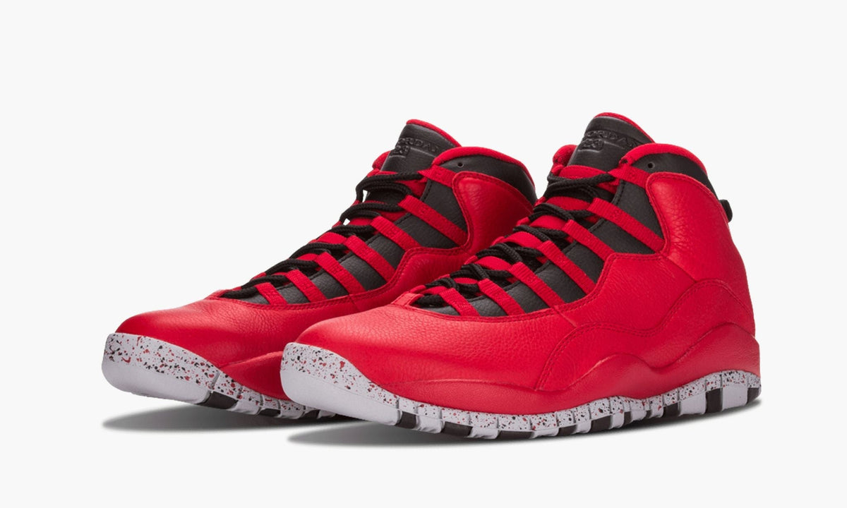 Air Jordan 10 Retro 30th Bulls Over Broadway Sneakers