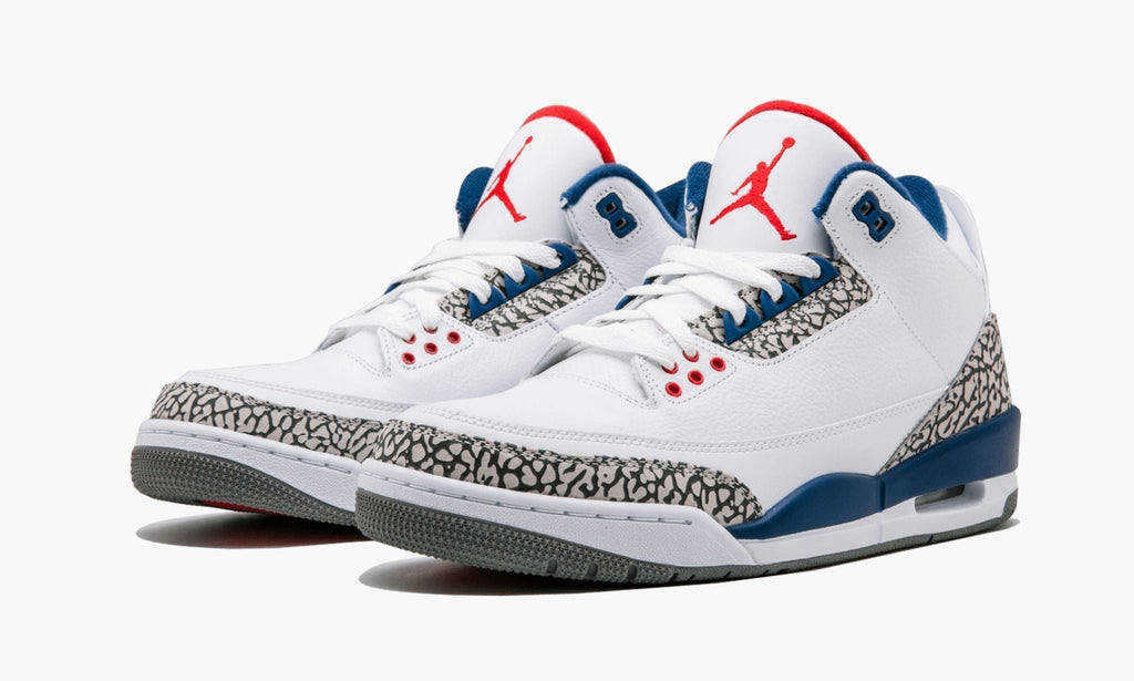 Air Jordan 3 Retro OG "True Blue" Sneakers