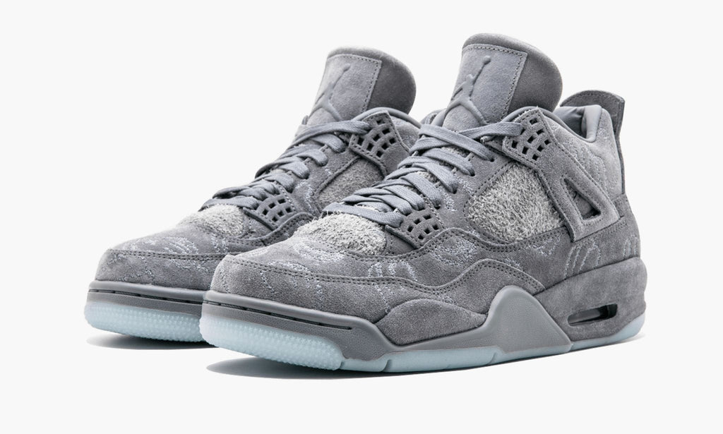 Air Jordan 4 Retro Kaws "KAWS" Sneakers