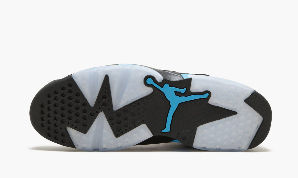 Air Jordan 6 Retro "UNC" Sneakers