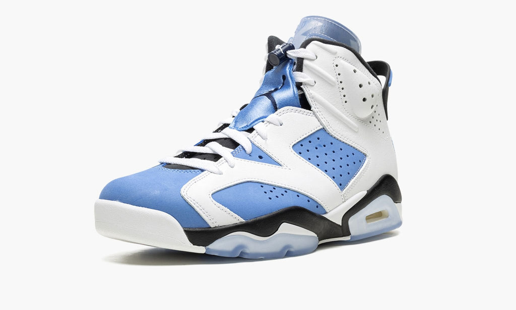 Air Jordan 6 Retro "UNC" Sneakers