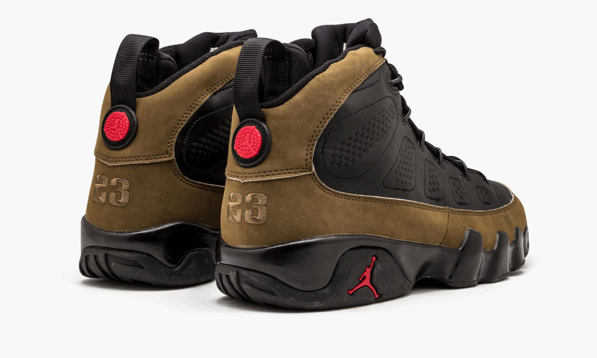 Air Jordan 9 Retro Sneakers