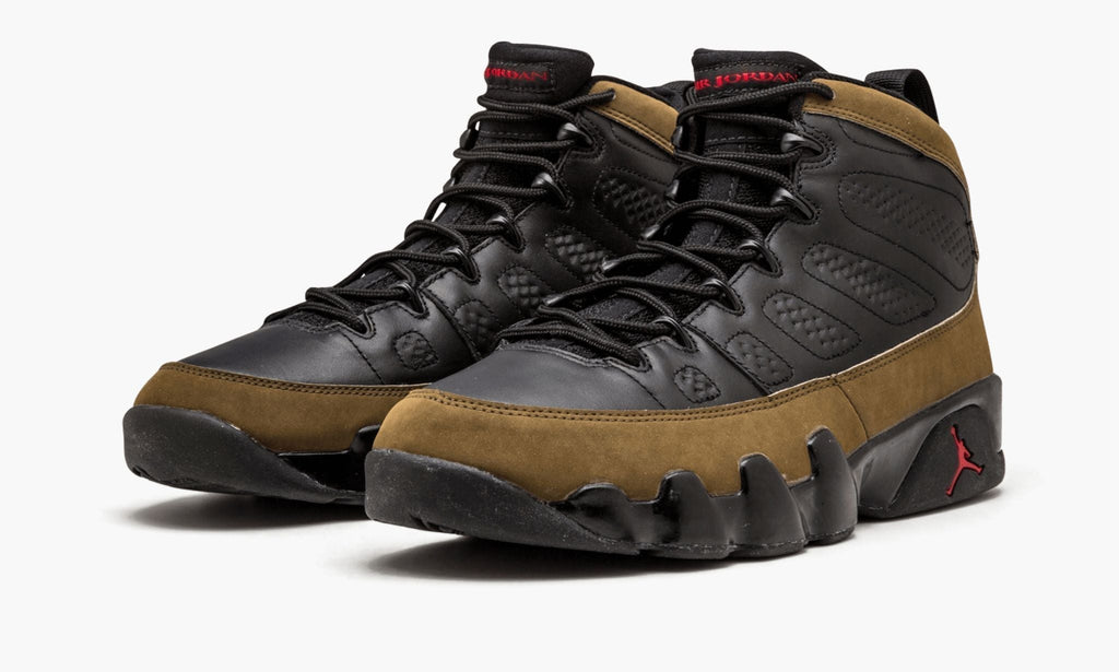 Air Jordan 9 Retro Sneakers