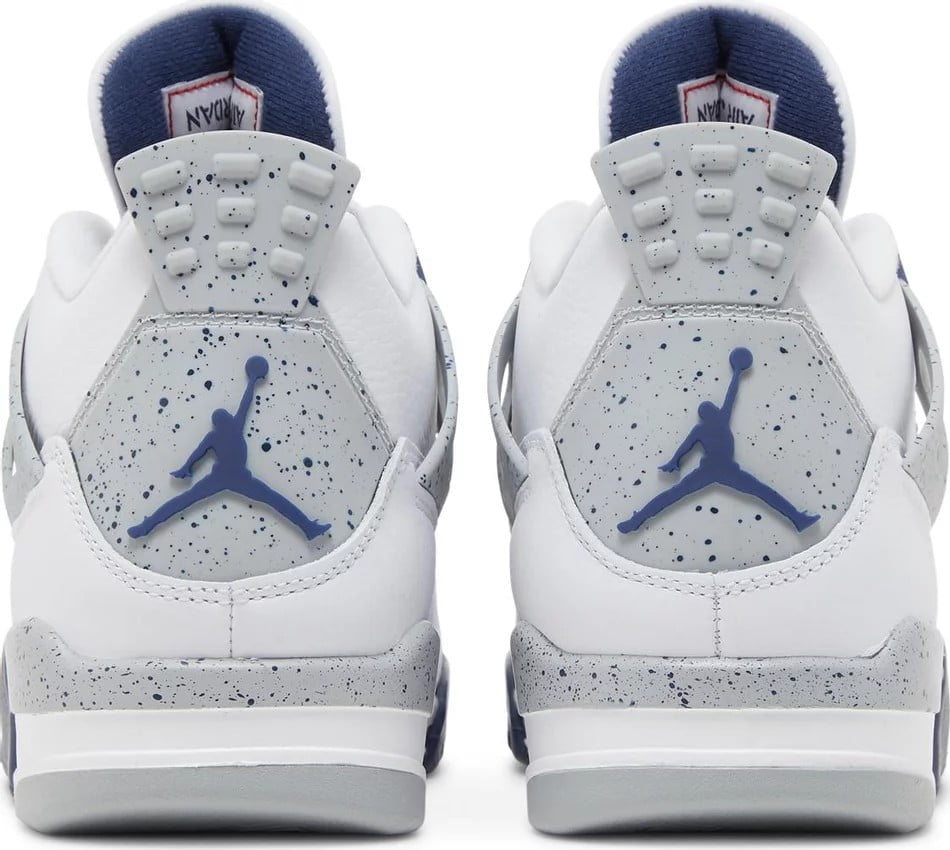 Jordan 4 Retro Midnight Navy Sneakers