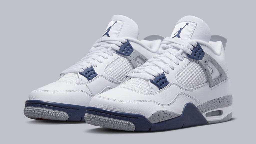 Jordan 4 Retro Midnight Navy Sneakers