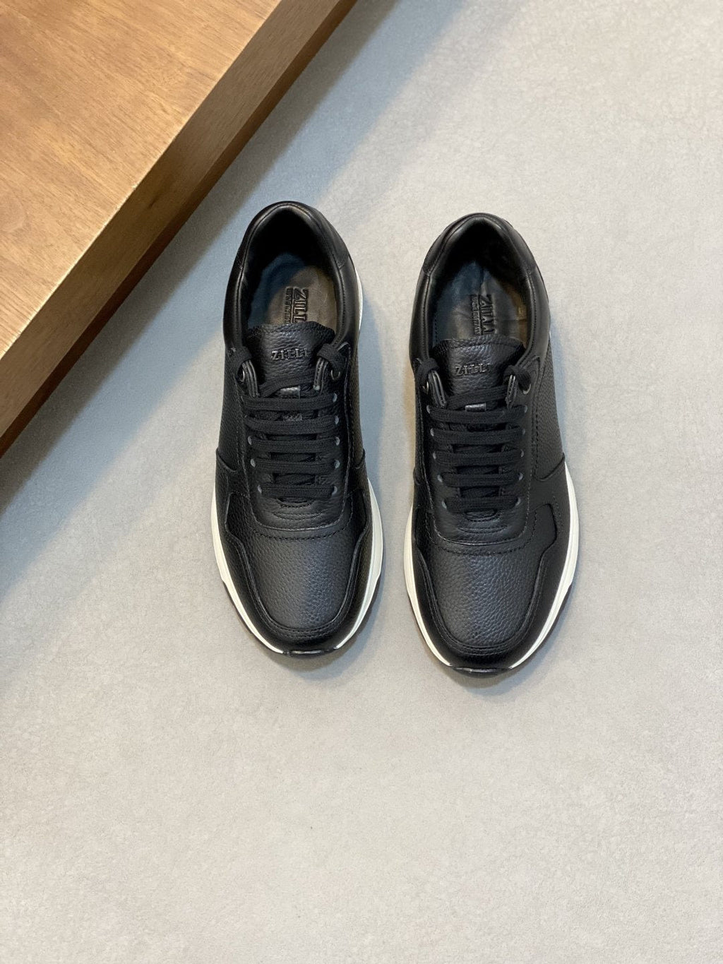 ZILLI Stitched Low-Top Sneakers — front