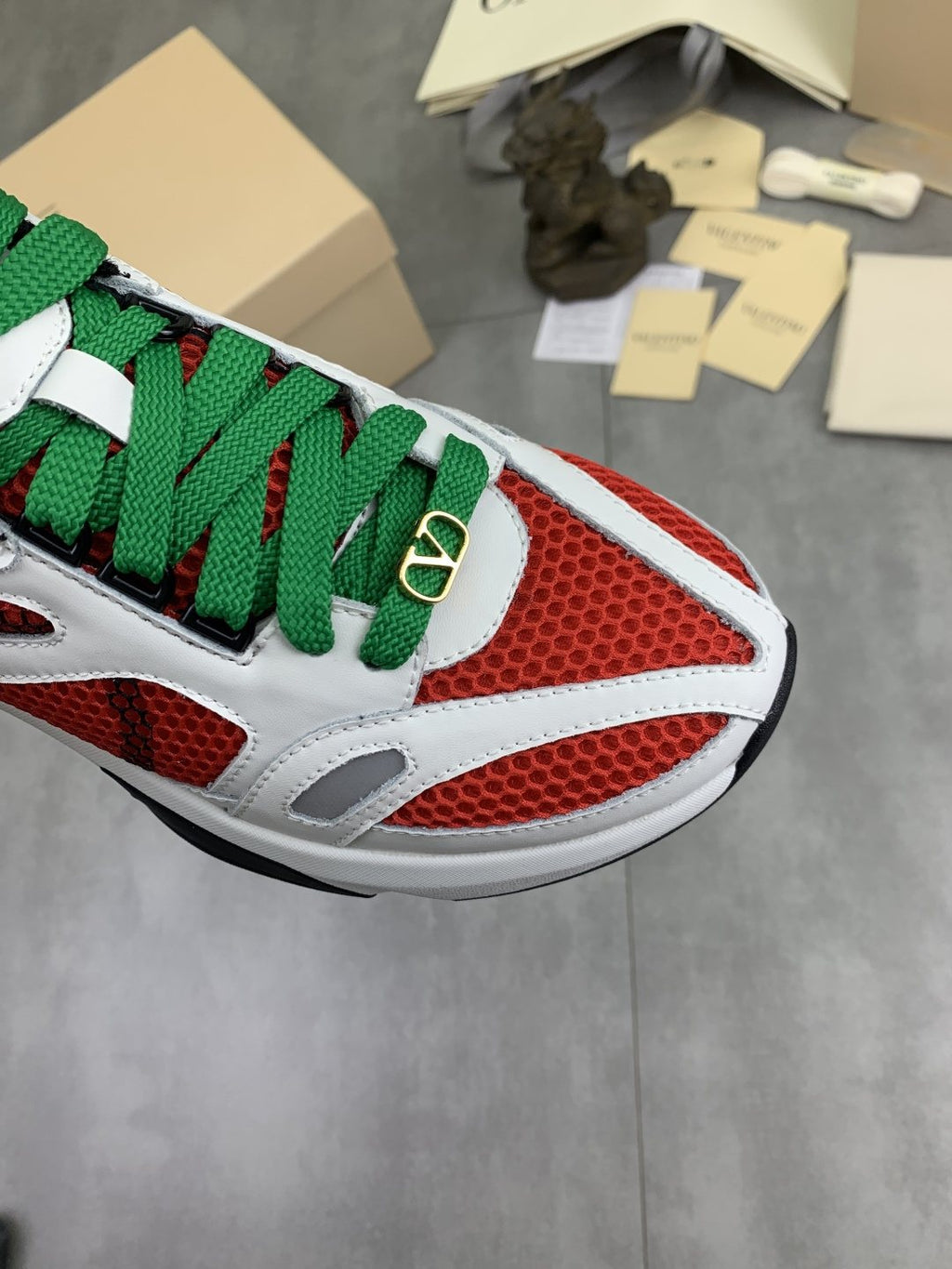 微商相册测试鞋子-Valentino Color-Block Mesh Sneakers — detail
