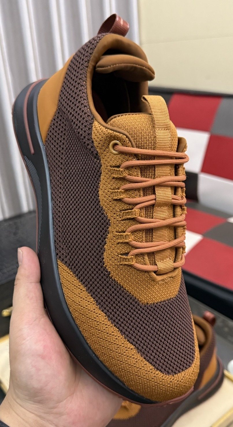 Two-Tone Low-Top Sneakers — front