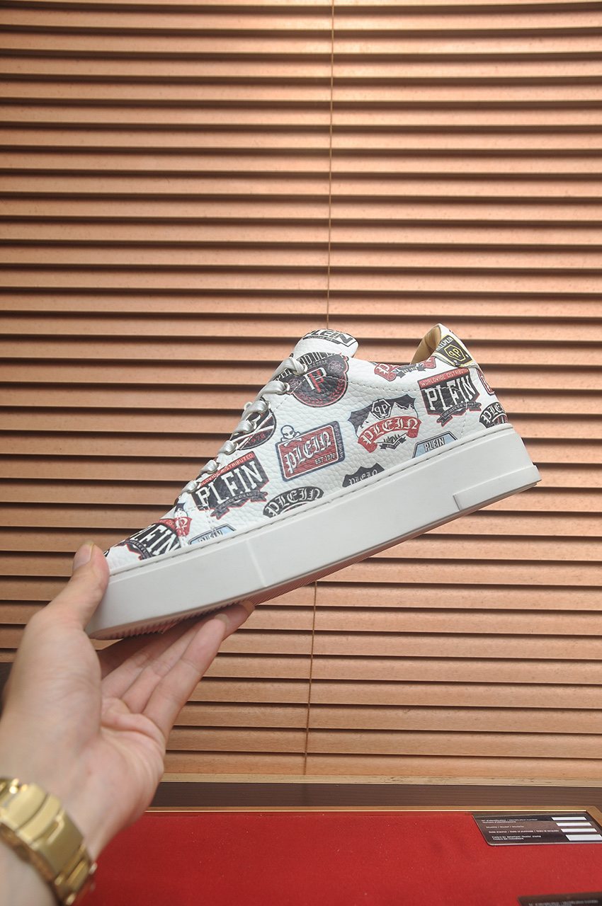Philipp Plein Graphic Print Low-Top Sneakers — front