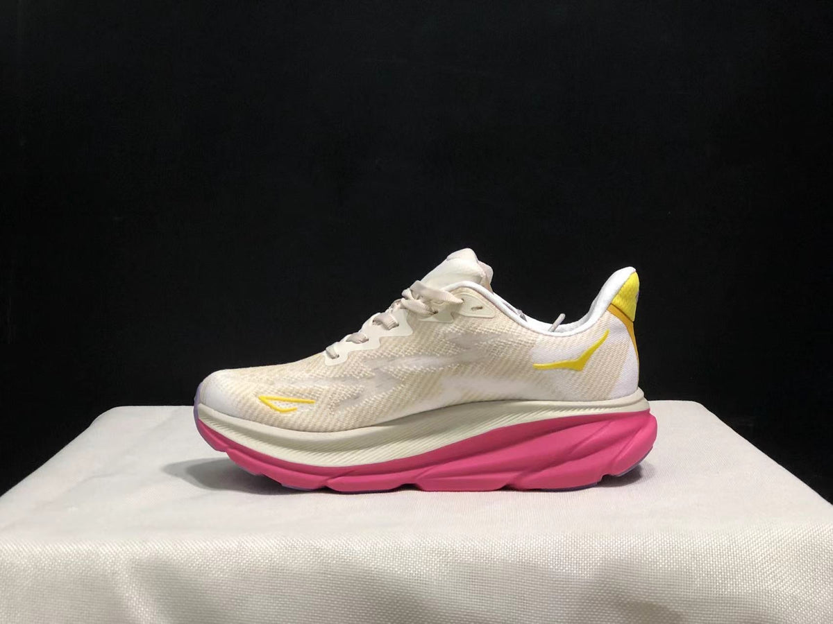 HOKA ONE ONE Clifton 9 Running Shoes