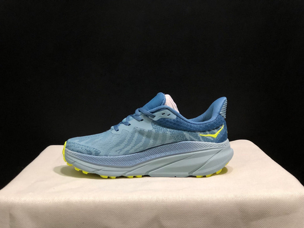 HOKA ONE ONE Challenger 7 Trail Running Shoes