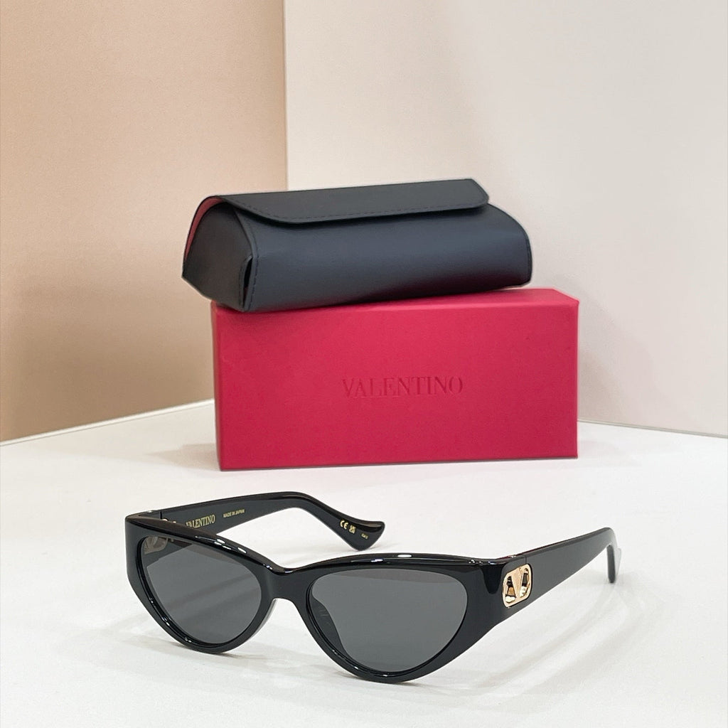Valentino VG0014S Sunglasses
